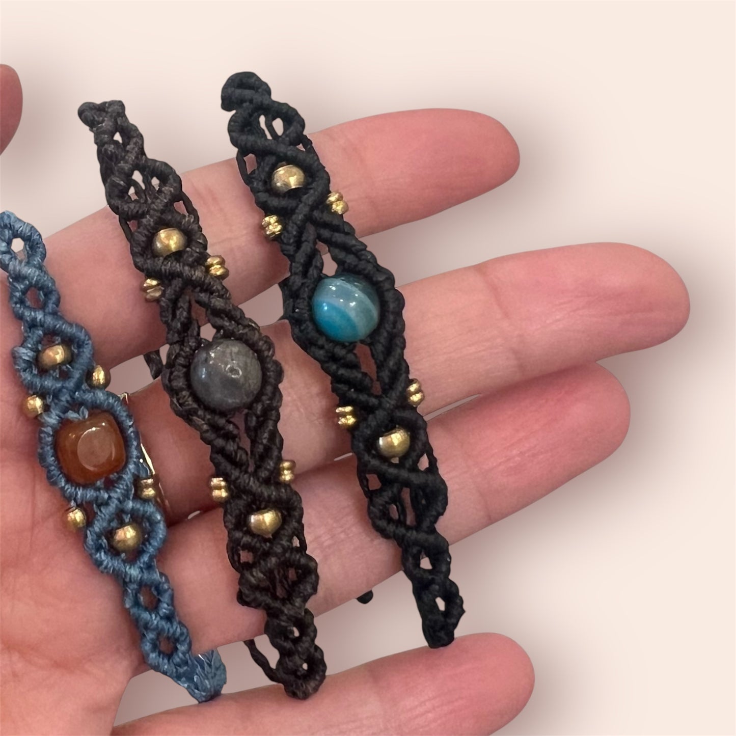 Pulsera macramé Piedra